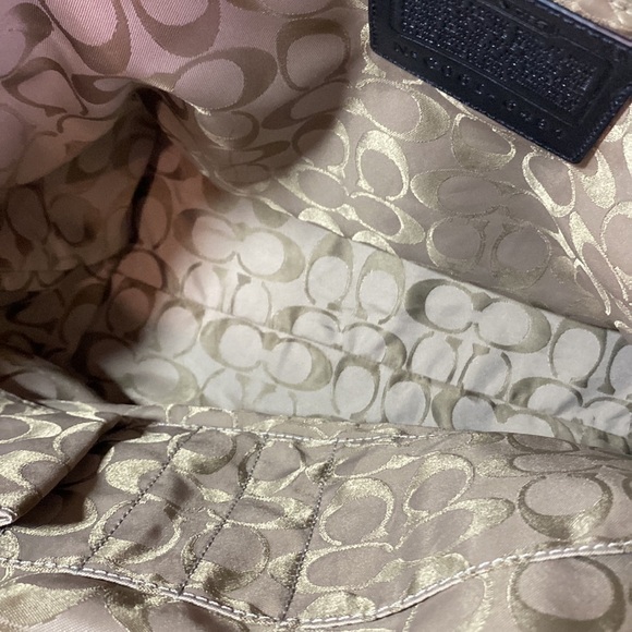 Coach Hampton Legacy 6491 black roomy leather 1 compartment adjustable straps - Picture 13 of 15